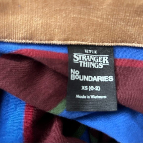 Brand new Stranger Things long sleeve - Picture 5 of 7